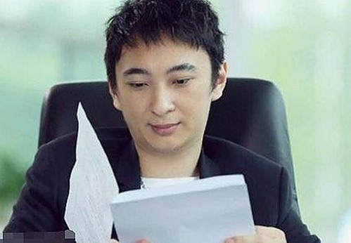 娱乐圈“吃瓜王”成毅的崛起与每日大赛24小时集锦揭秘